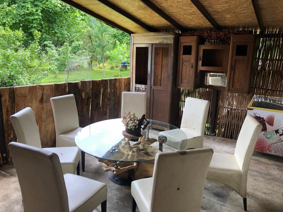 Gomis Mta Riverside Ozurget'i Exteriér fotografie